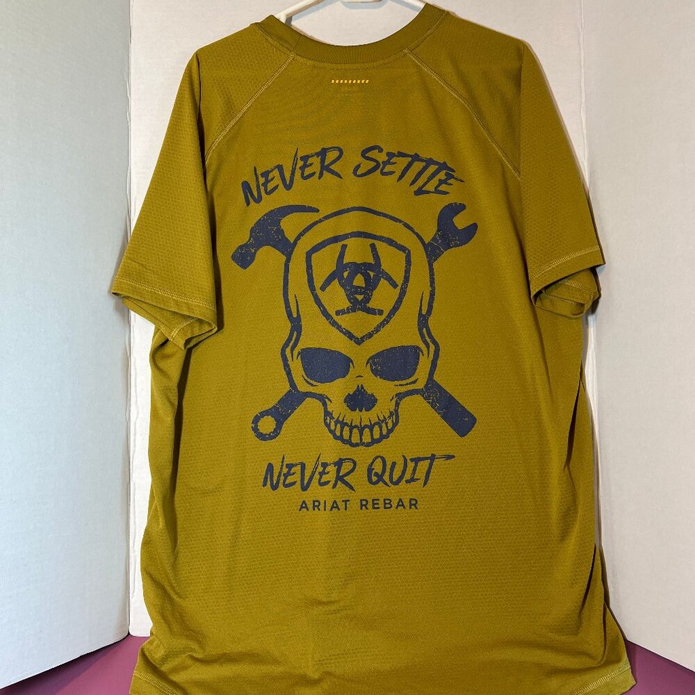 Ariat Heat Fighter T-Shirt. New